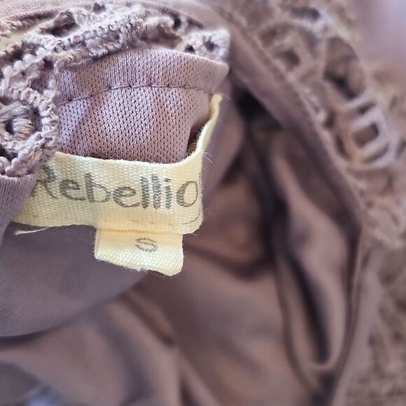 Purple crochet racer back top size S excellent condition - Picture 8 of 9